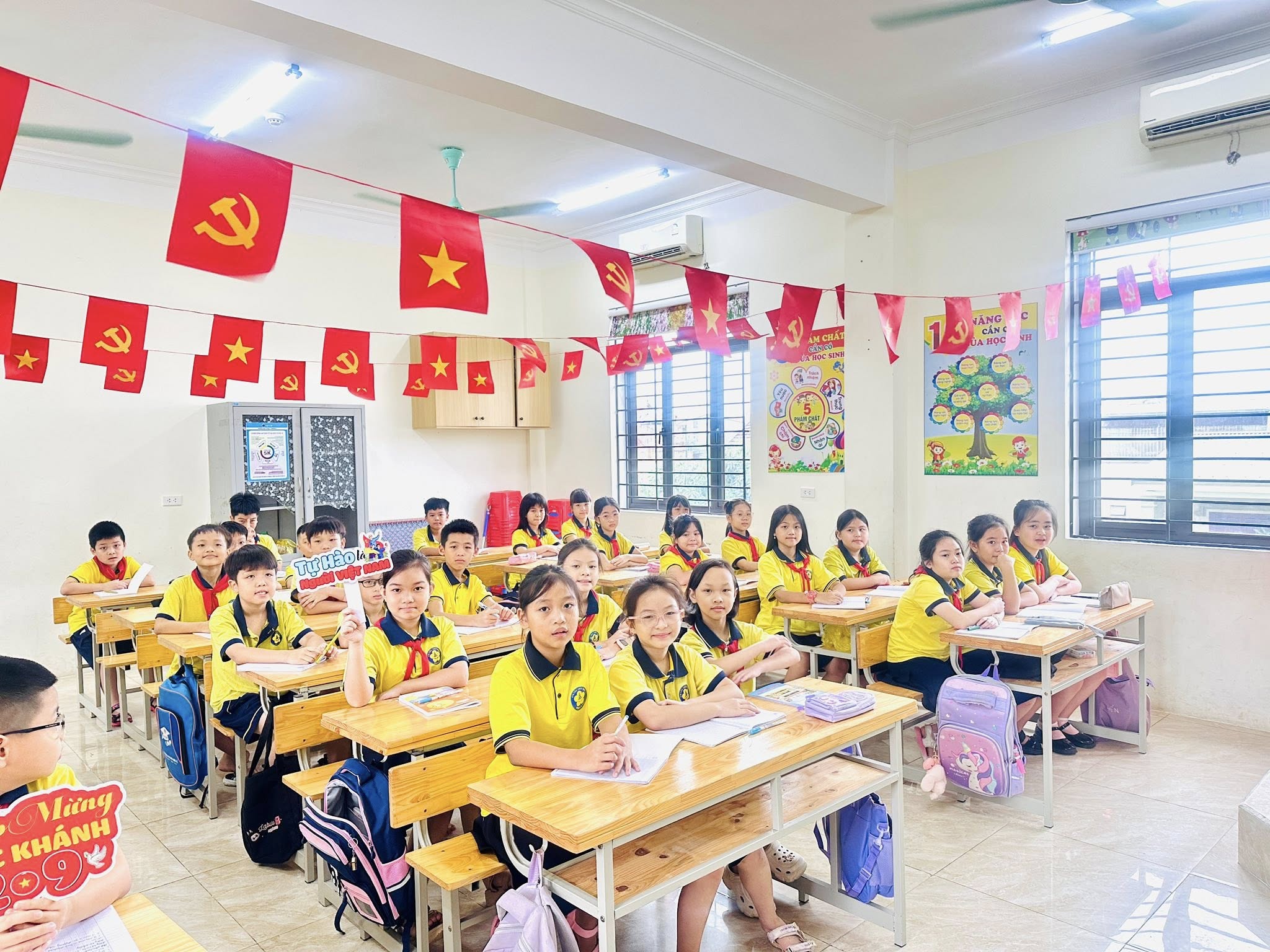 NIỀM VUI NGÀY TỰU TRƯỜNG!