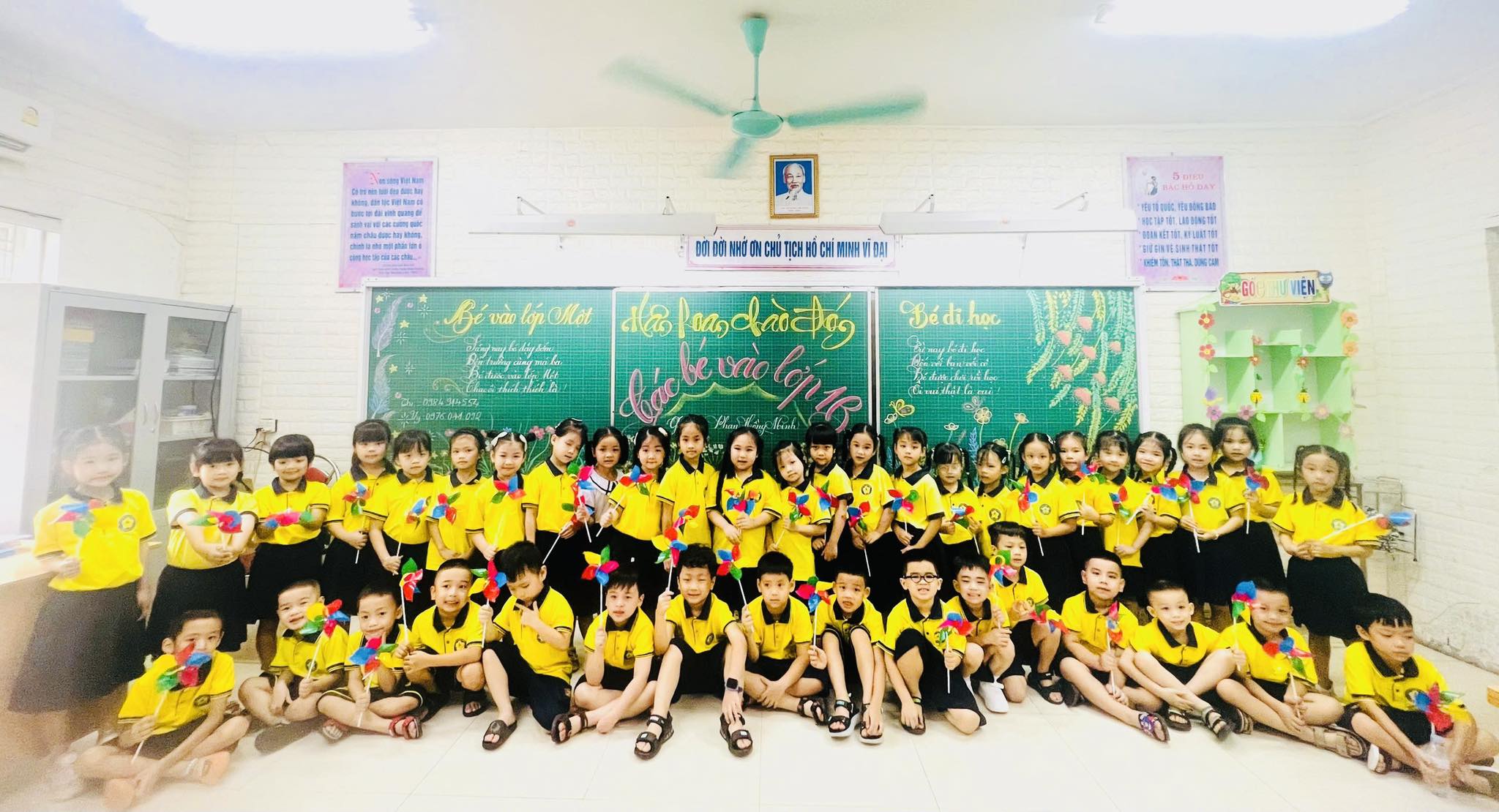 NIỀM VUI NGÀY TỰU TRƯỜNG!