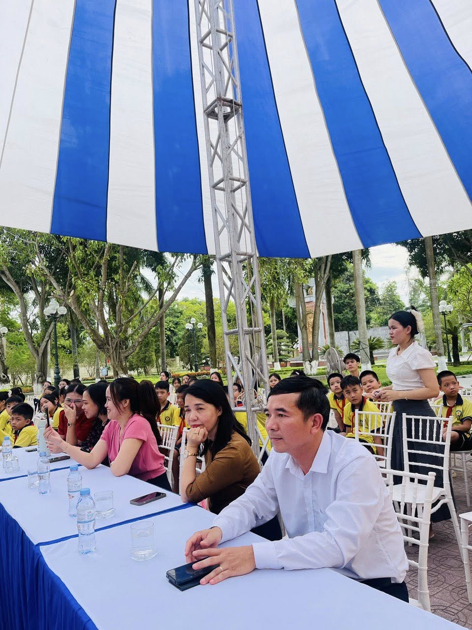 HÀO KHÍ XÔ VIẾT – TỰ HÀO TIẾP BƯỚC