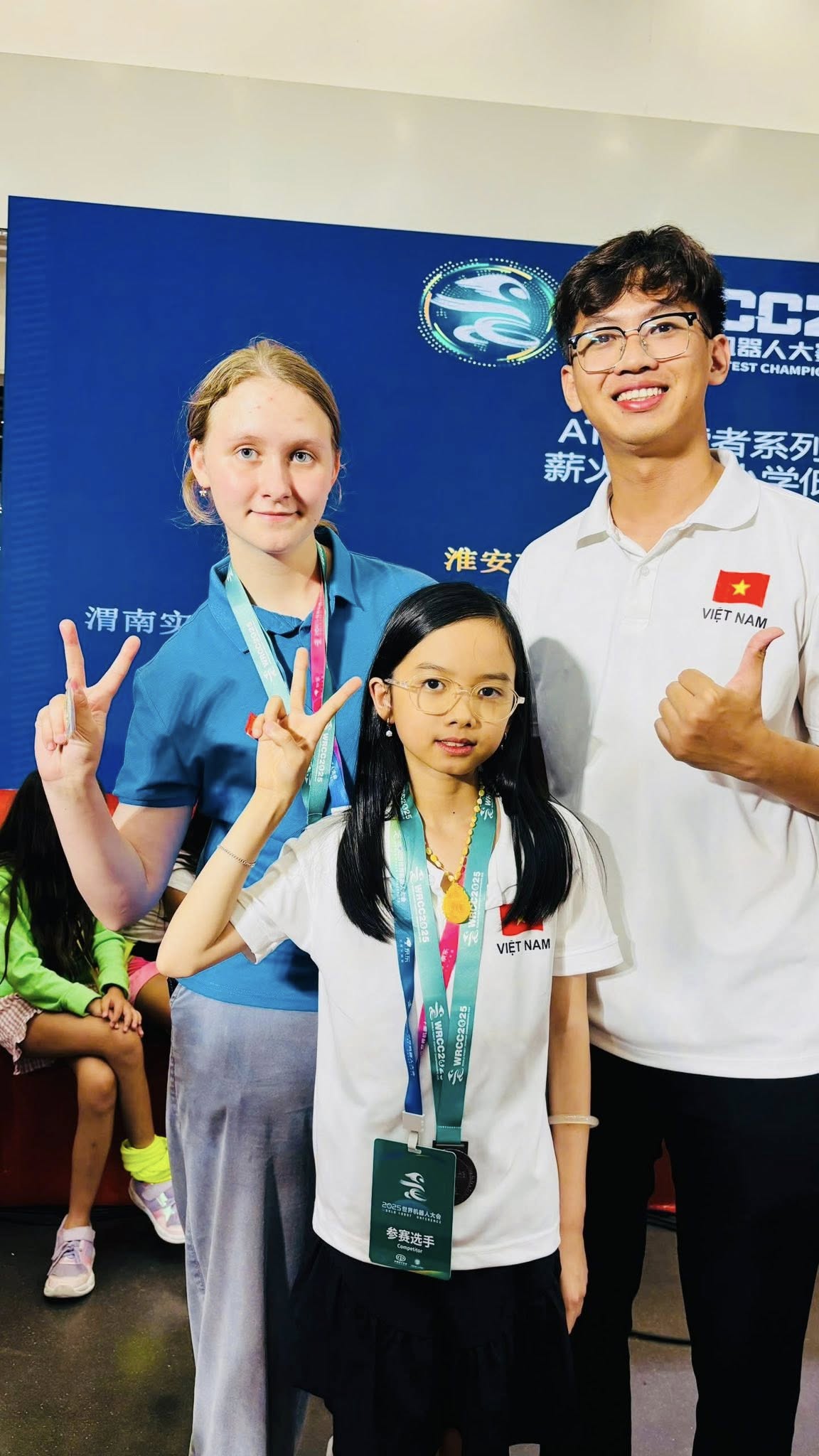 NIỀM VUI CHÀO NĂM HỌC MỚI