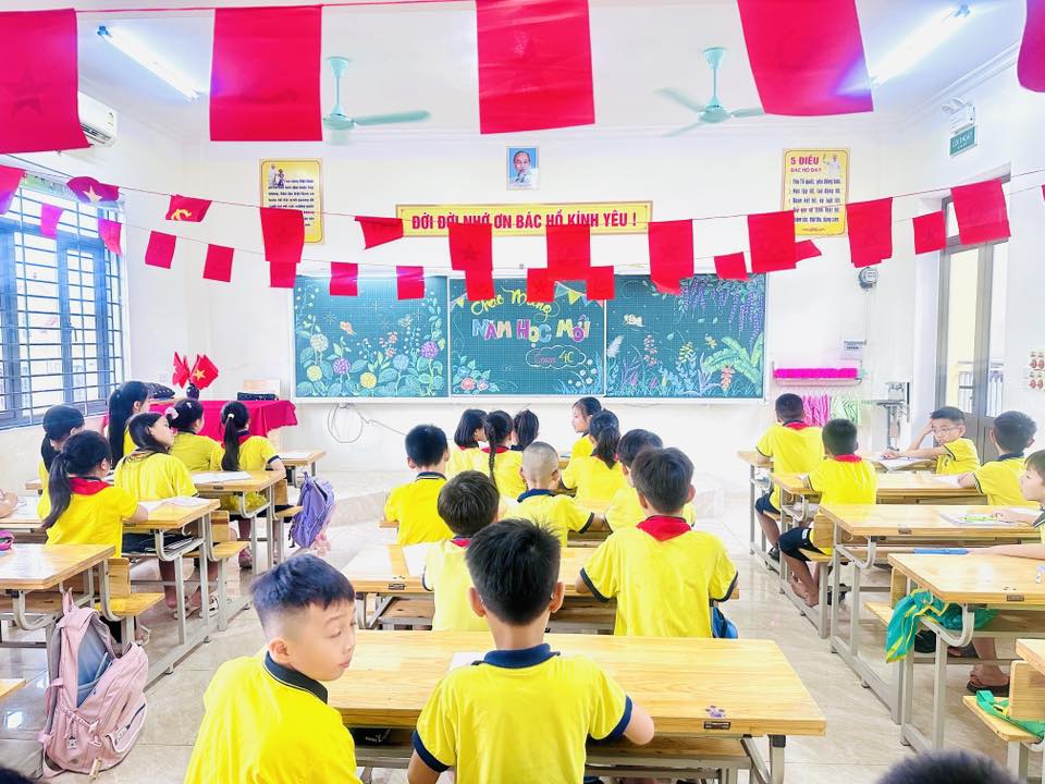 NIỀM VUI NGÀY TỰU TRƯỜNG!