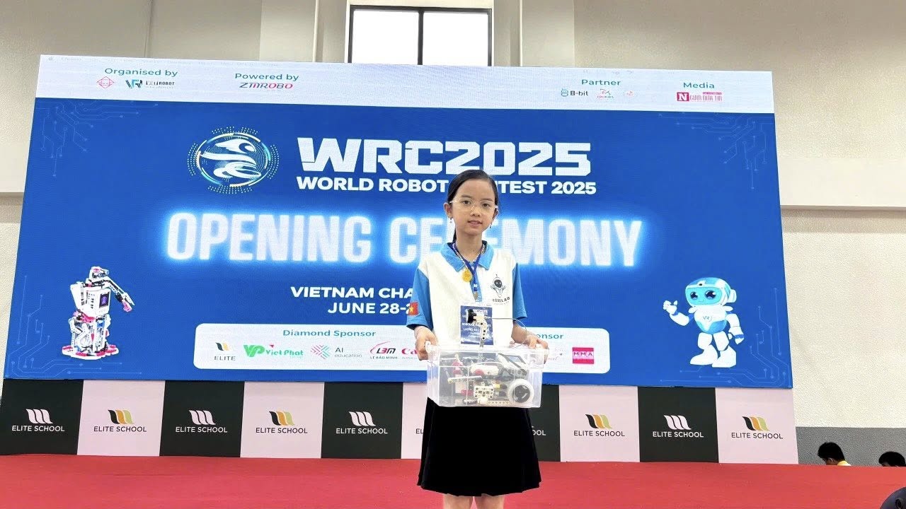 NIỀM VUI CHÀO NĂM HỌC MỚI