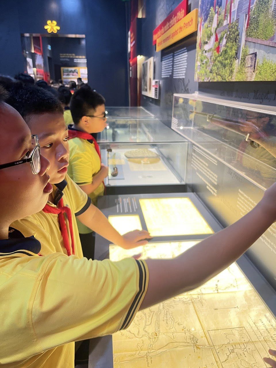 HÀO KHÍ XÔ VIẾT – TỰ HÀO TIẾP BƯỚC