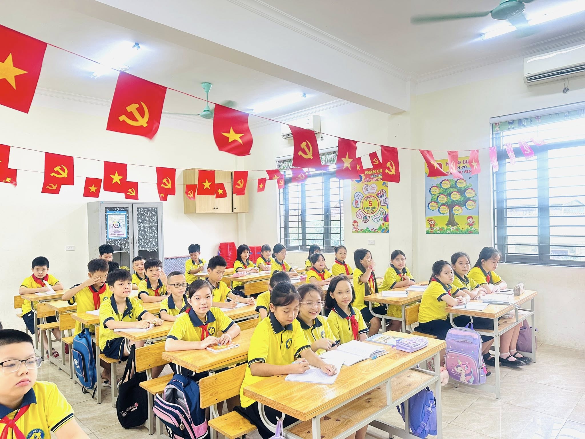 NIỀM VUI NGÀY TỰU TRƯỜNG!