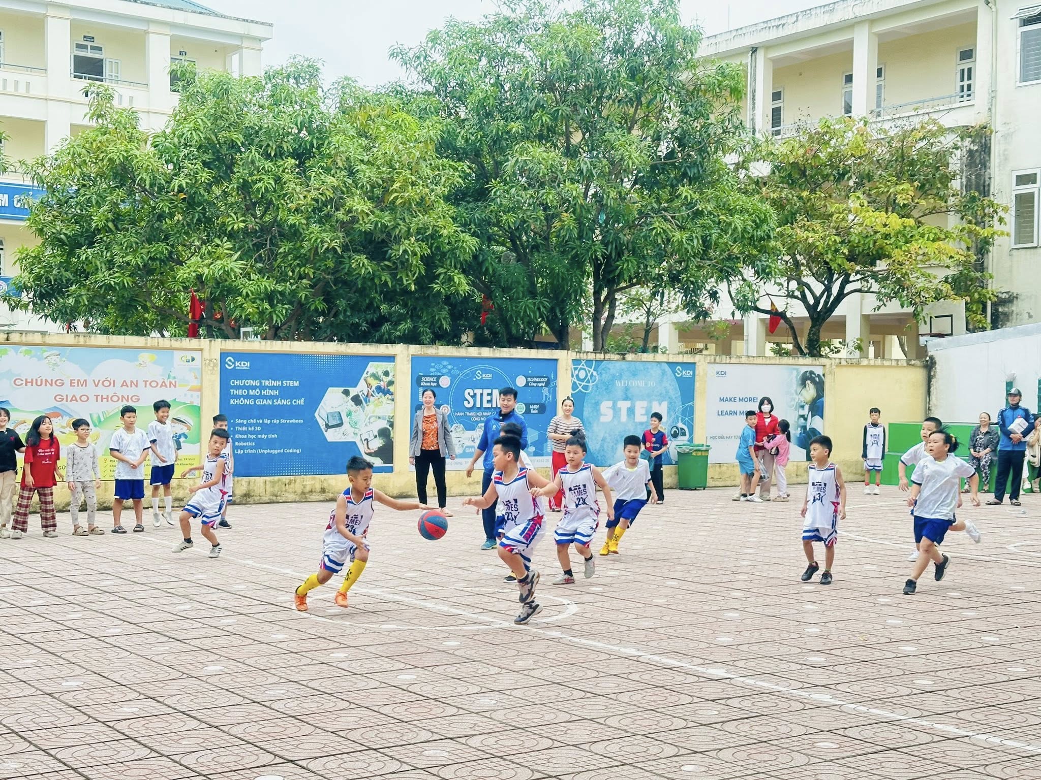 BẾ MẠC HỘI KHỎE PHÙ ĐỔNG TRƯỜNG TIỂU HỌC ĐỘI CUNG NĂM HỌC 2025 – 2026