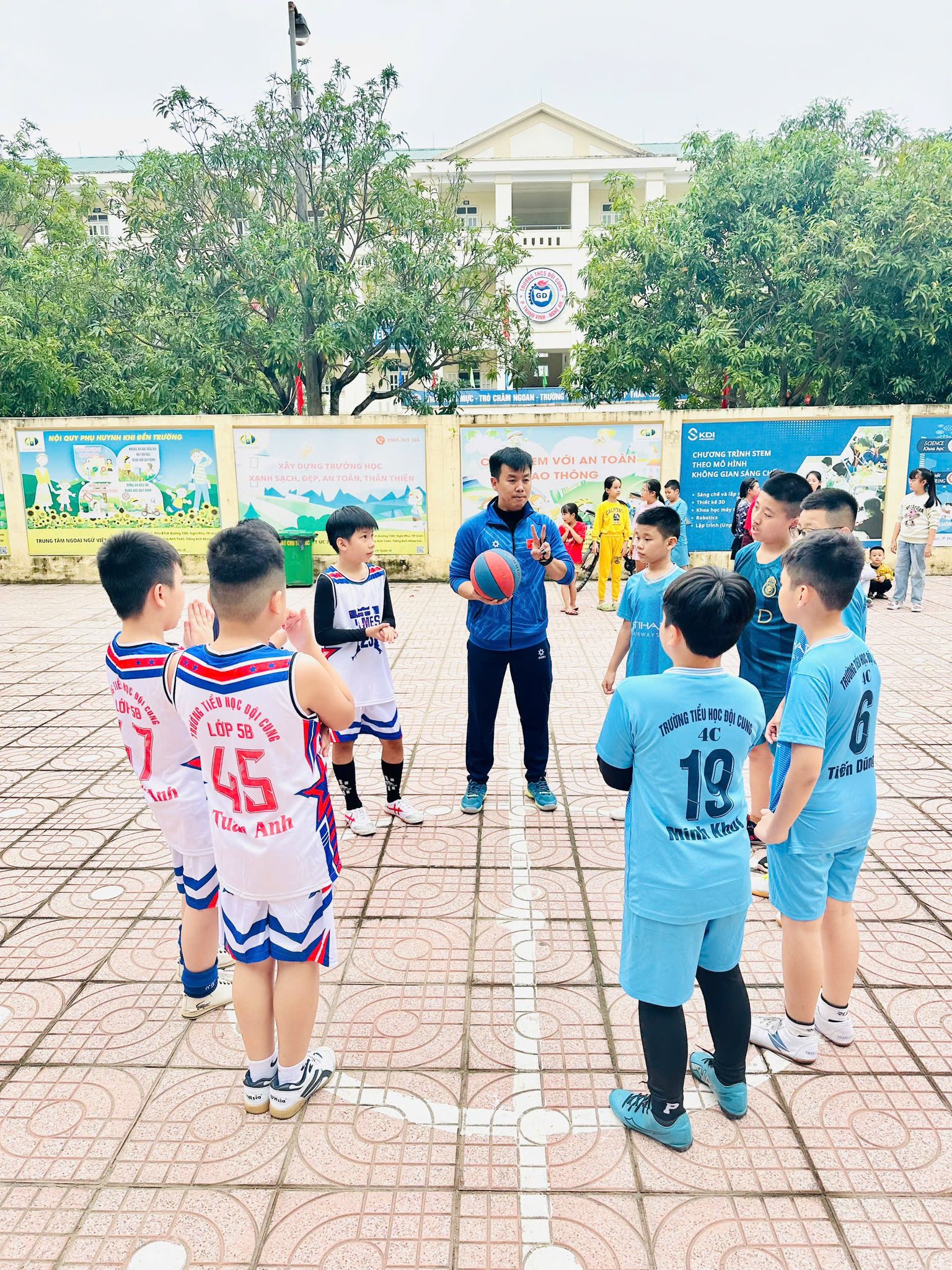 BẾ MẠC HỘI KHỎE PHÙ ĐỔNG TRƯỜNG TIỂU HỌC ĐỘI CUNG NĂM HỌC 2025 – 2026