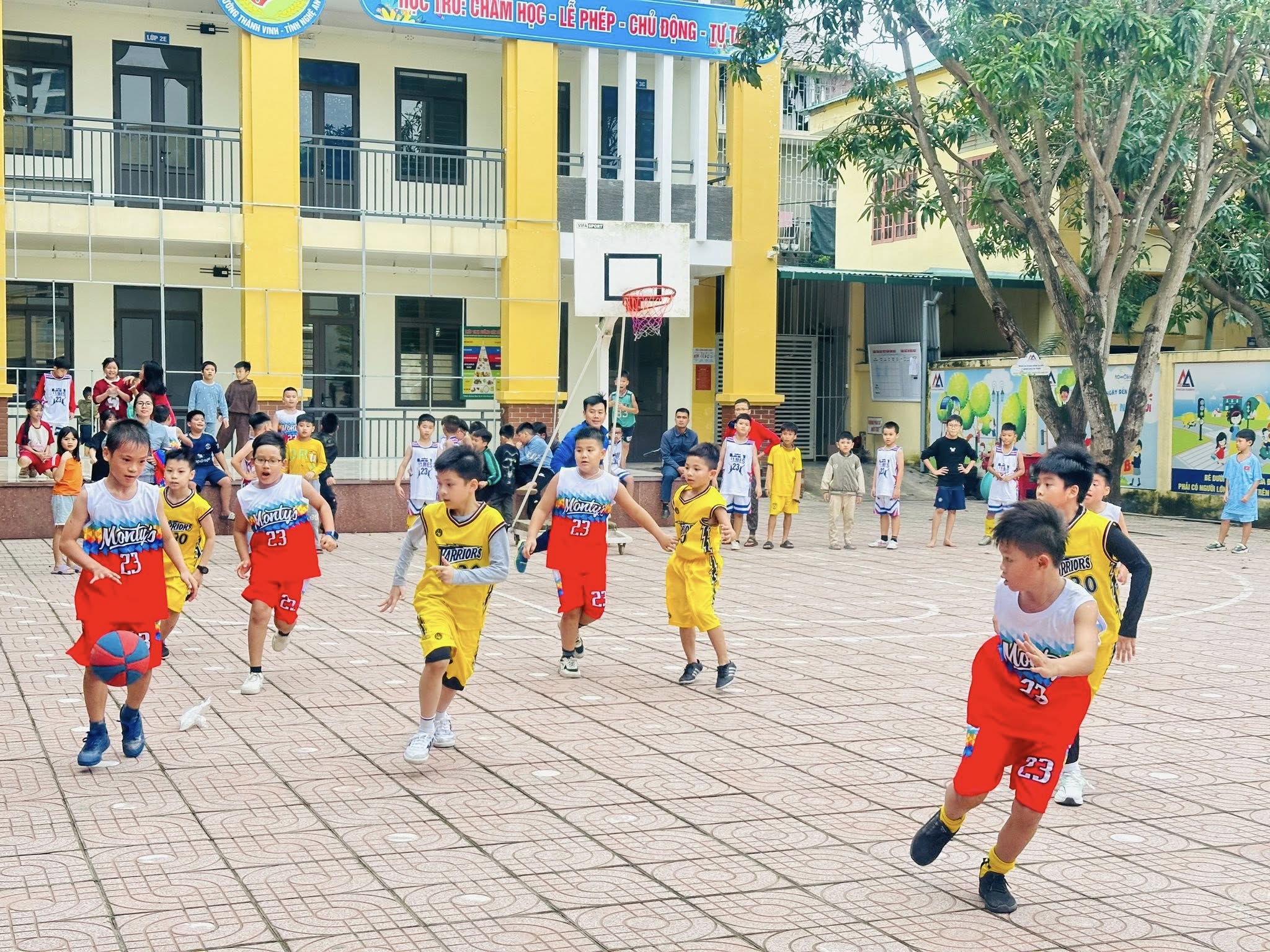 BẾ MẠC HỘI KHỎE PHÙ ĐỔNG TRƯỜNG TIỂU HỌC ĐỘI CUNG NĂM HỌC 2025 – 2026