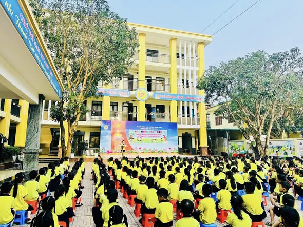 HÂN HOAN CHÀO ĐÓN CÁC BÉ MẦM NON ĐẾN THĂM TRƯỜNG!
