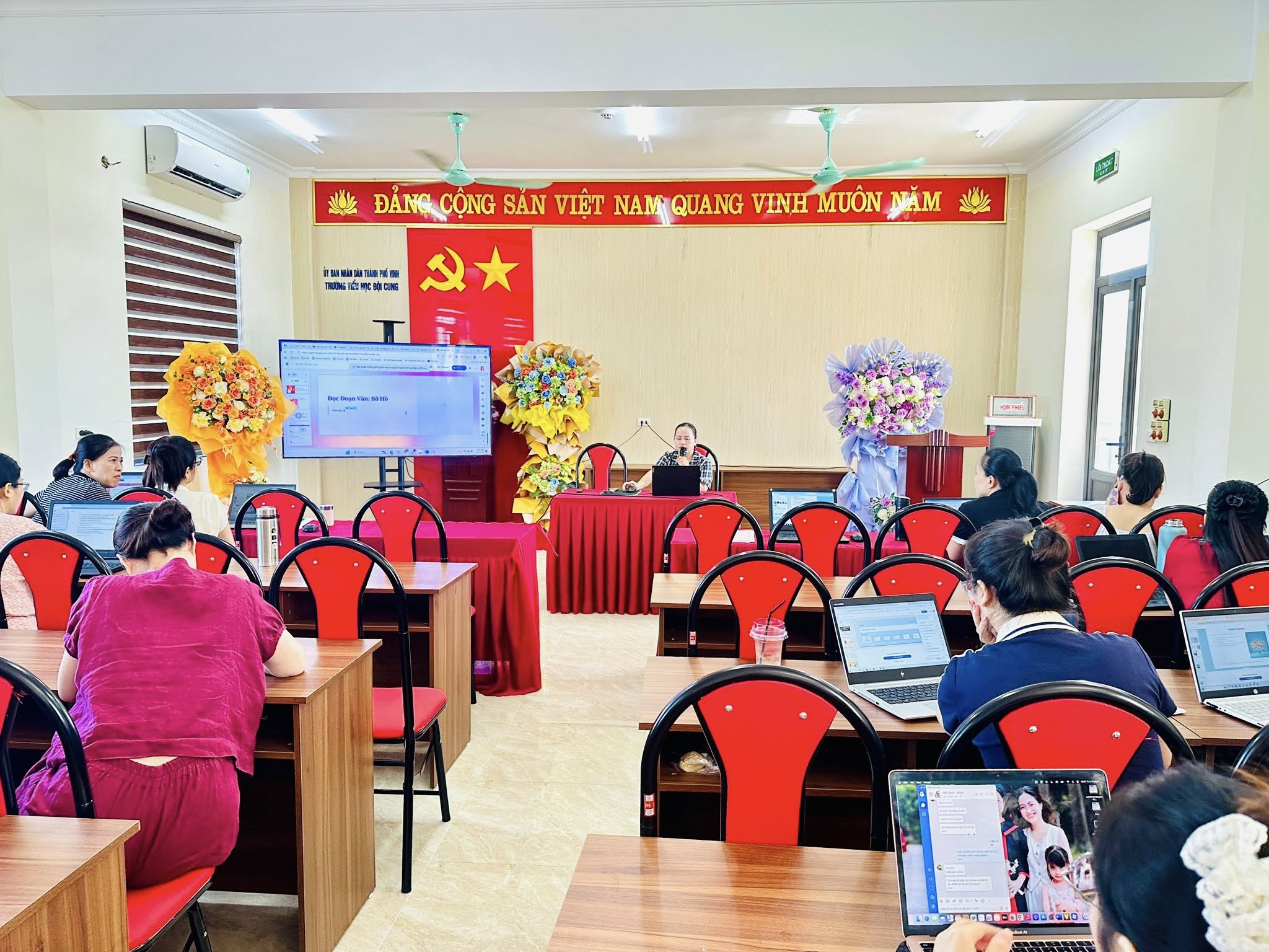 TẬP HUẤN ỨNG DỤNG CÔNG NGHỆ AI TRONG DẠY HỌC