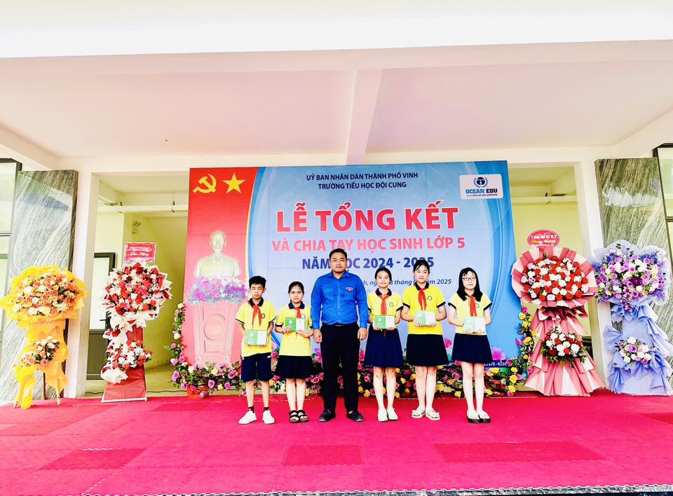 LÊ TỔNG KẾT VÀ CHIA TAY HỌC SINH LỚP 5 NĂM HỌC 2024 - 2025
