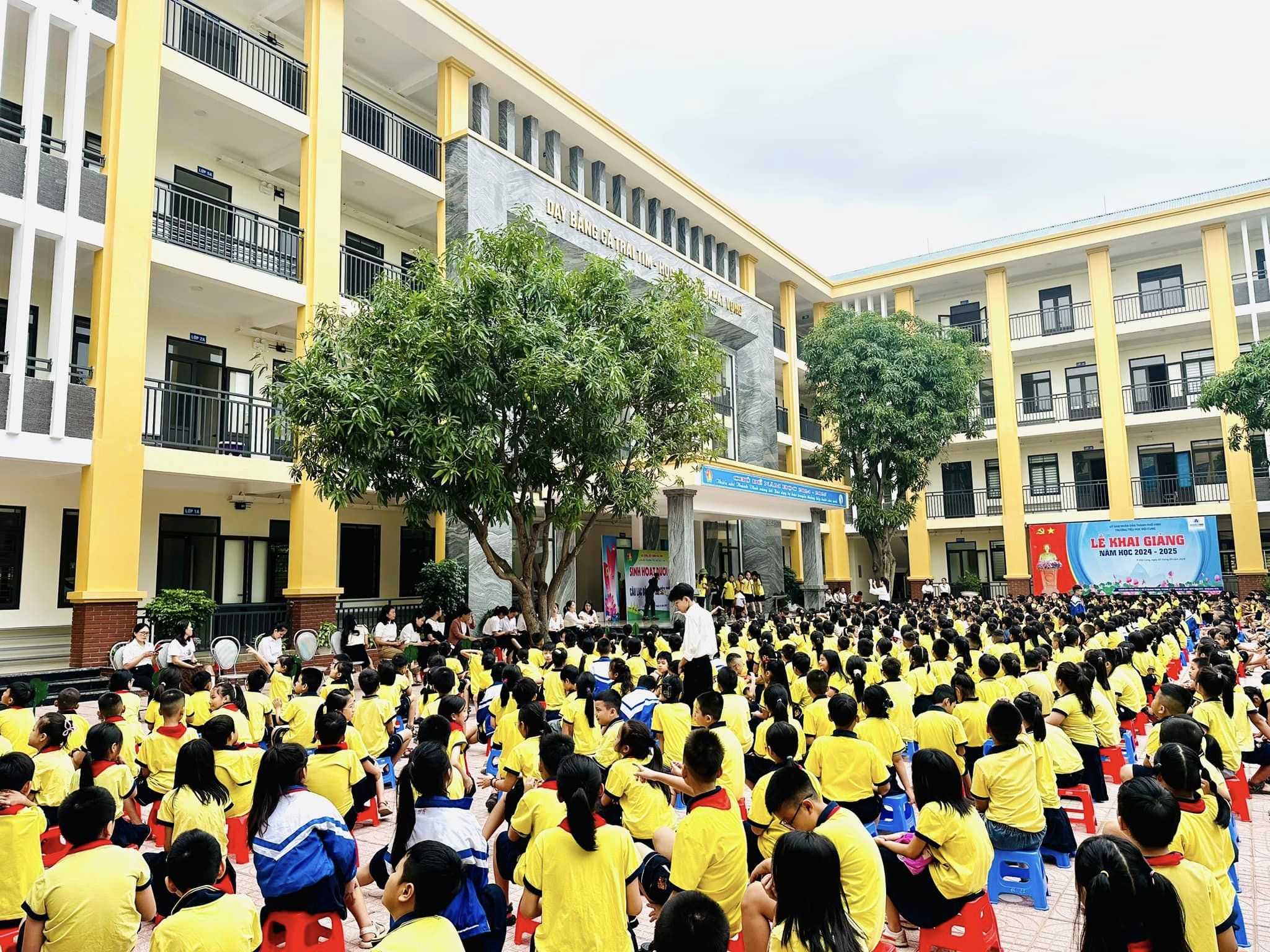 BUỔI SINH HOẠT CHÀO CỜ ĐẦU TUẦN
