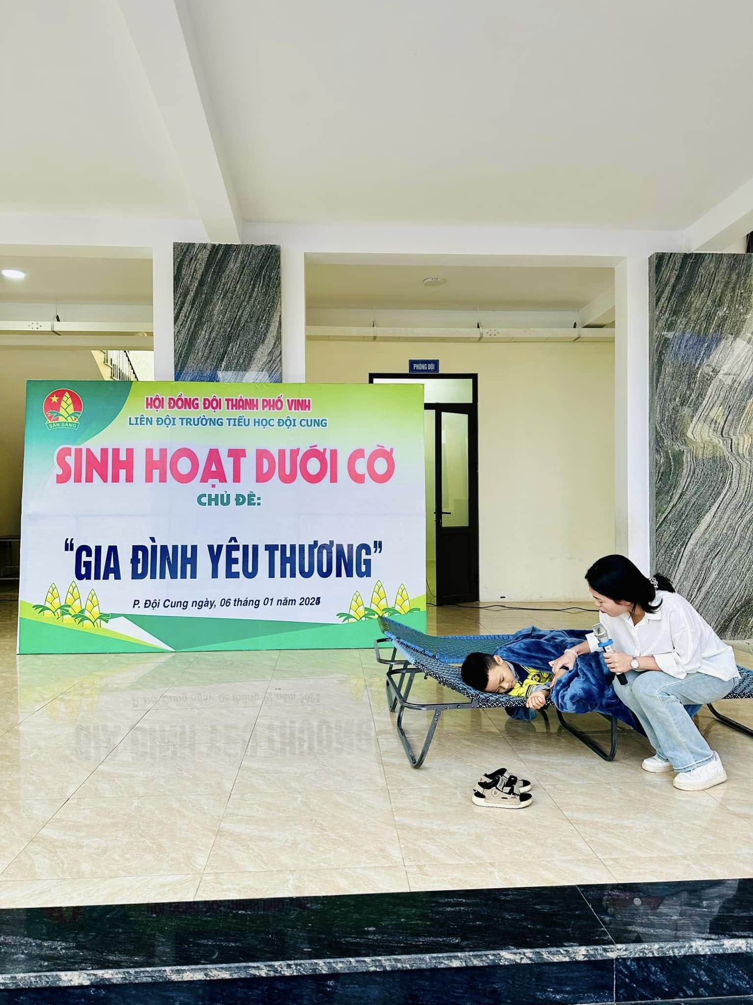 TIẾT SINH HOẠT DƯỚI CỜ KHỞI ĐỘNG MỘT TUẦN MỚI CỦA LIÊN ĐỘI TRƯỜNG TIỂU HỌC ĐỘI CUNG VỚI CHỦ ĐỀ: 