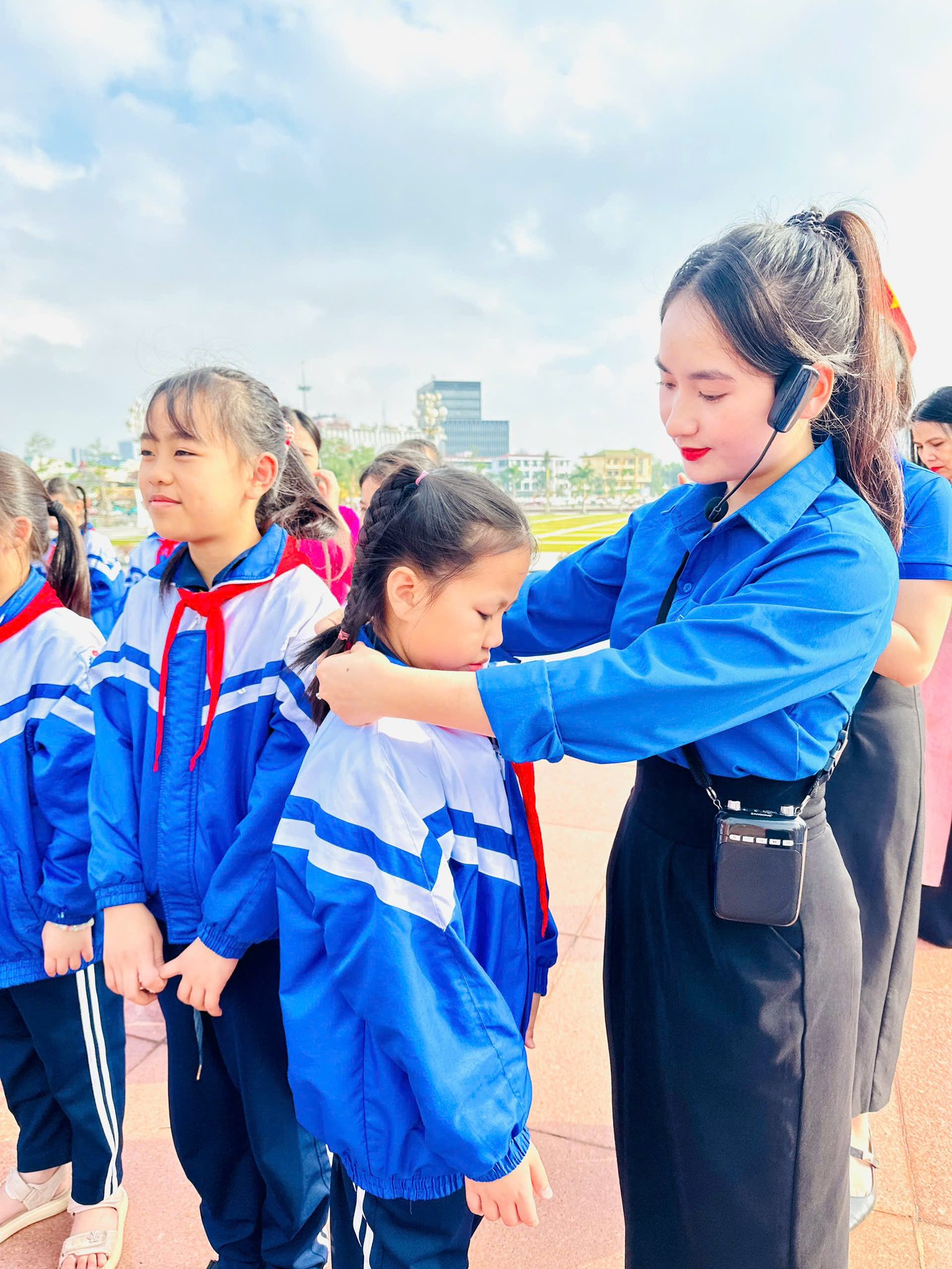 LỄ KẾT NẠP ĐỘI VIÊN - NIỀM TỰ HÀO LÀ ĐỘI VIÊN ĐỘI TNTP HỒ CHÍ MINH