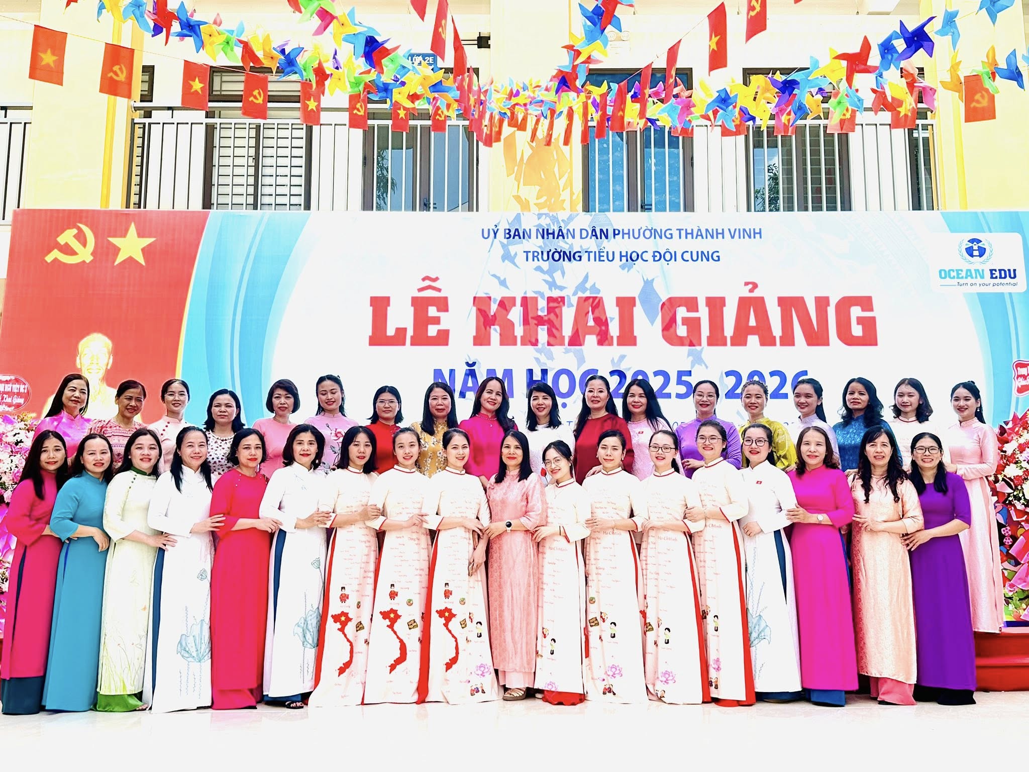 LỄ KHAI GIẢNG NĂM HỌC 2025–2026 & VÀ THAM GIA LỄ KỶ NIỆM 80 NĂM NGÀY THÀNH LẬP BỘ QUỐC GIA GIÁO DỤC (TIỀN THÂN CỦA BỘ GD& ĐT) TẠI TRƯỜNG TH ĐỘI CUNG