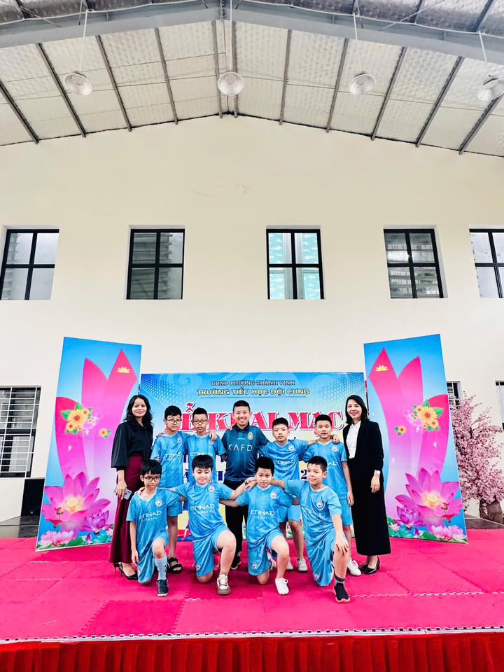 TRƯỜNG TIỂU HỌC ĐỘI CUNG TỔ CHỨC LỄ KHAI MẠC HỘI KHỎE PHÙ ĐỔNG CẤP TRƯỜNG NĂM HỌC 2025 – 2026