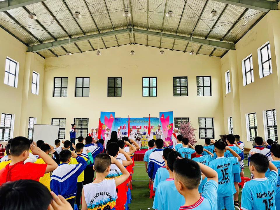 TRƯỜNG TIỂU HỌC ĐỘI CUNG TỔ CHỨC LỄ KHAI MẠC HỘI KHỎE PHÙ ĐỔNG CẤP TRƯỜNG NĂM HỌC 2025 – 2026