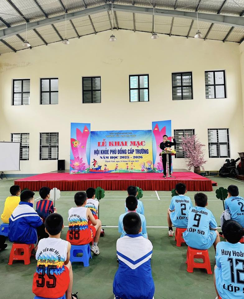 TRƯỜNG TIỂU HỌC ĐỘI CUNG TỔ CHỨC LỄ KHAI MẠC HỘI KHỎE PHÙ ĐỔNG CẤP TRƯỜNG NĂM HỌC 2025 – 2026