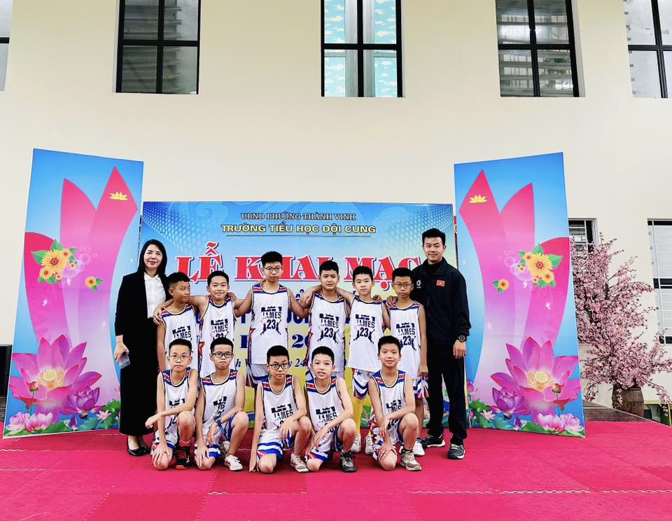 TRƯỜNG TIỂU HỌC ĐỘI CUNG TỔ CHỨC LỄ KHAI MẠC HỘI KHỎE PHÙ ĐỔNG CẤP TRƯỜNG NĂM HỌC 2025 – 2026