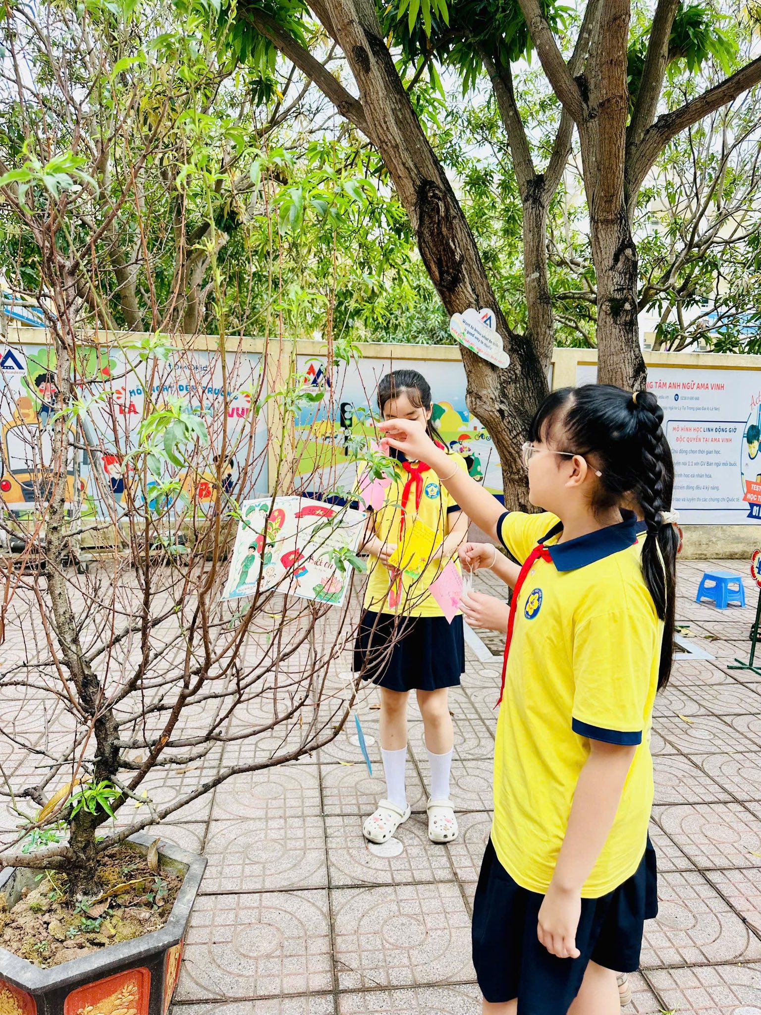 NGÀY HỘI ĐỌC SÁCH – “SÁCH: HÀNH TRÌNH LỊCH SỬ VÀ VĂN HOÁ ĐỌC”