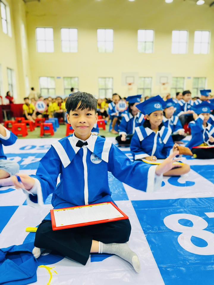 CÂU LẠC BỘ TIẾNG ANH THÁNG 10