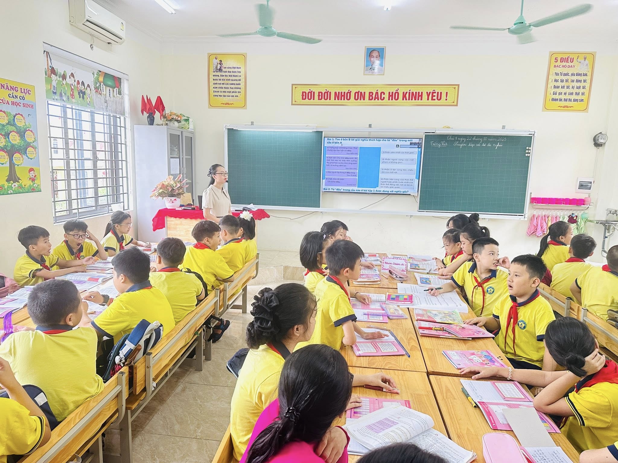 SINH HOẠT CHUYÊN MÔN THÁNG 10