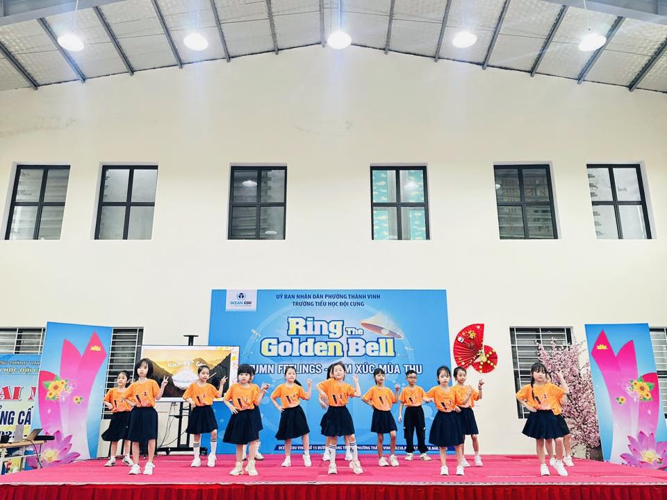 CÂU LẠC BỘ TIẾNG ANH THÁNG 10