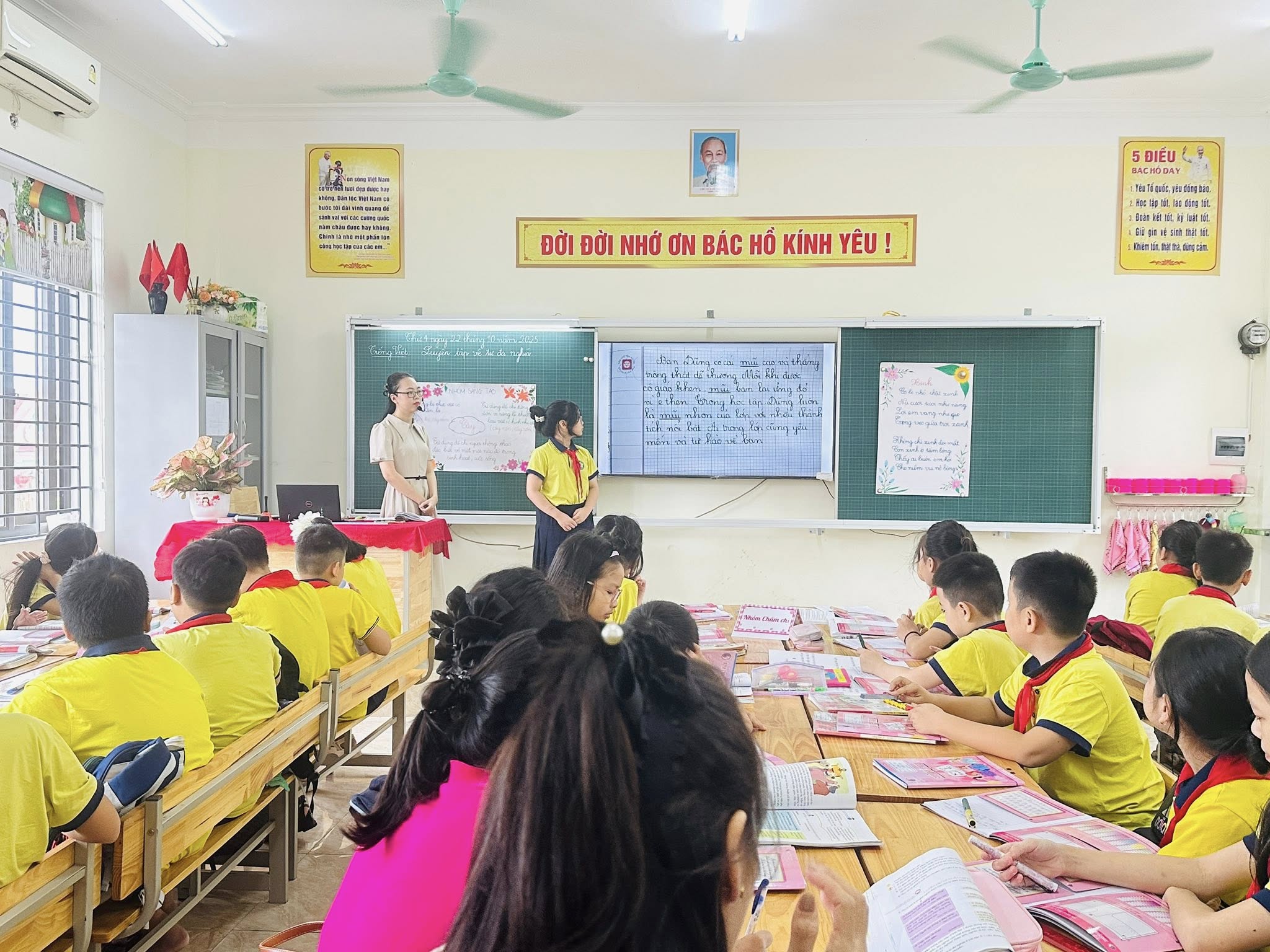 SINH HOẠT CHUYÊN MÔN THÁNG 10