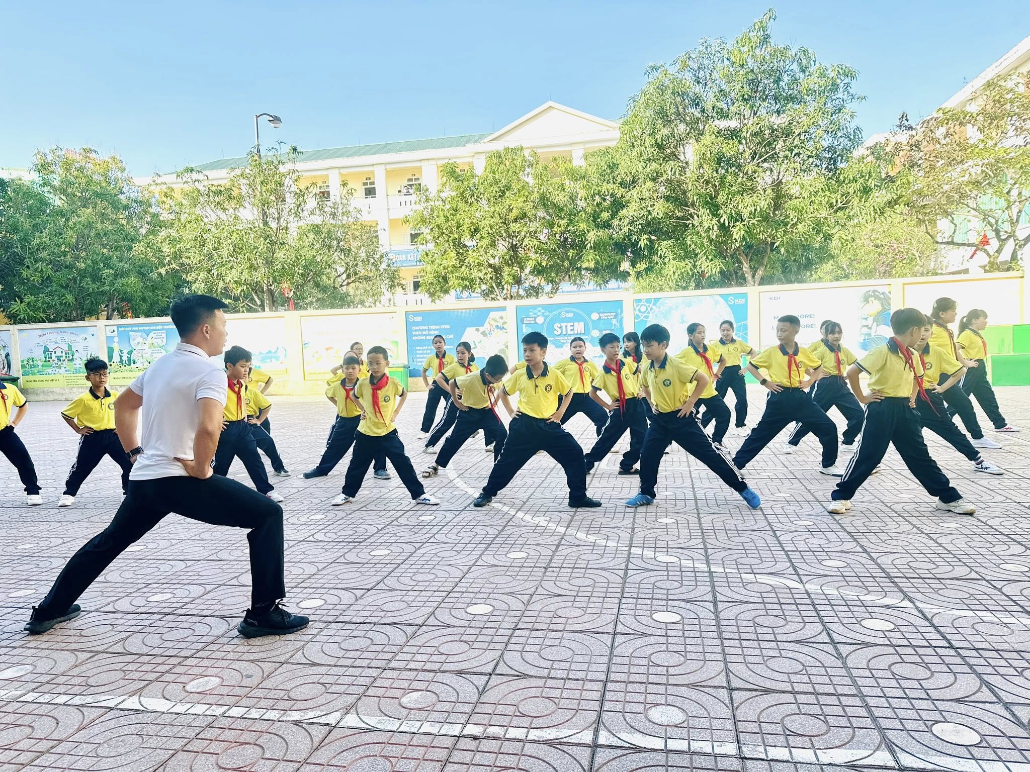 ĐỔI MỚI ĐỂ LAN TỎA CẢM HỨNG DẠY VÀ HỌC