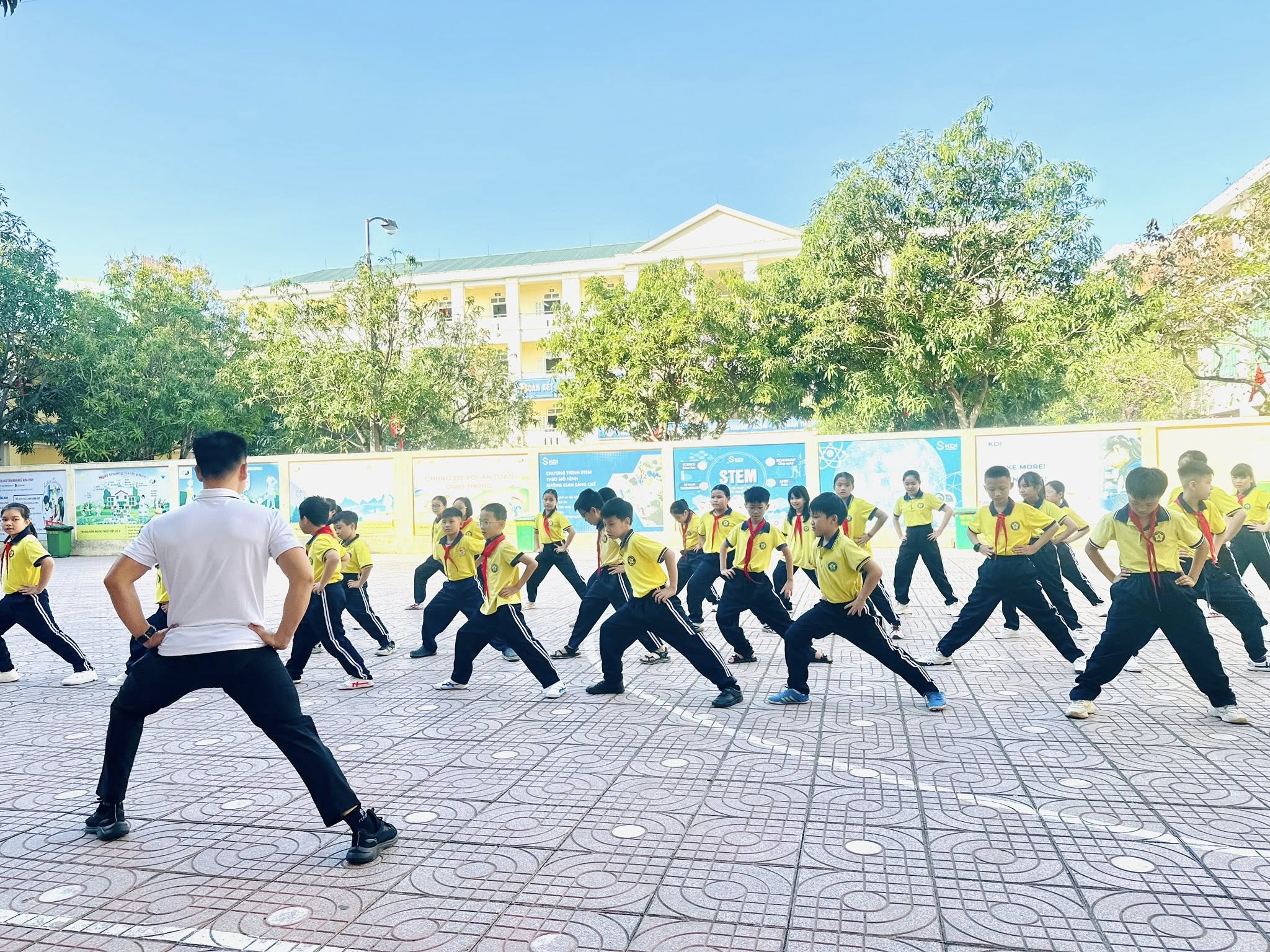 ĐỔI MỚI ĐỂ LAN TỎA CẢM HỨNG DẠY VÀ HỌC