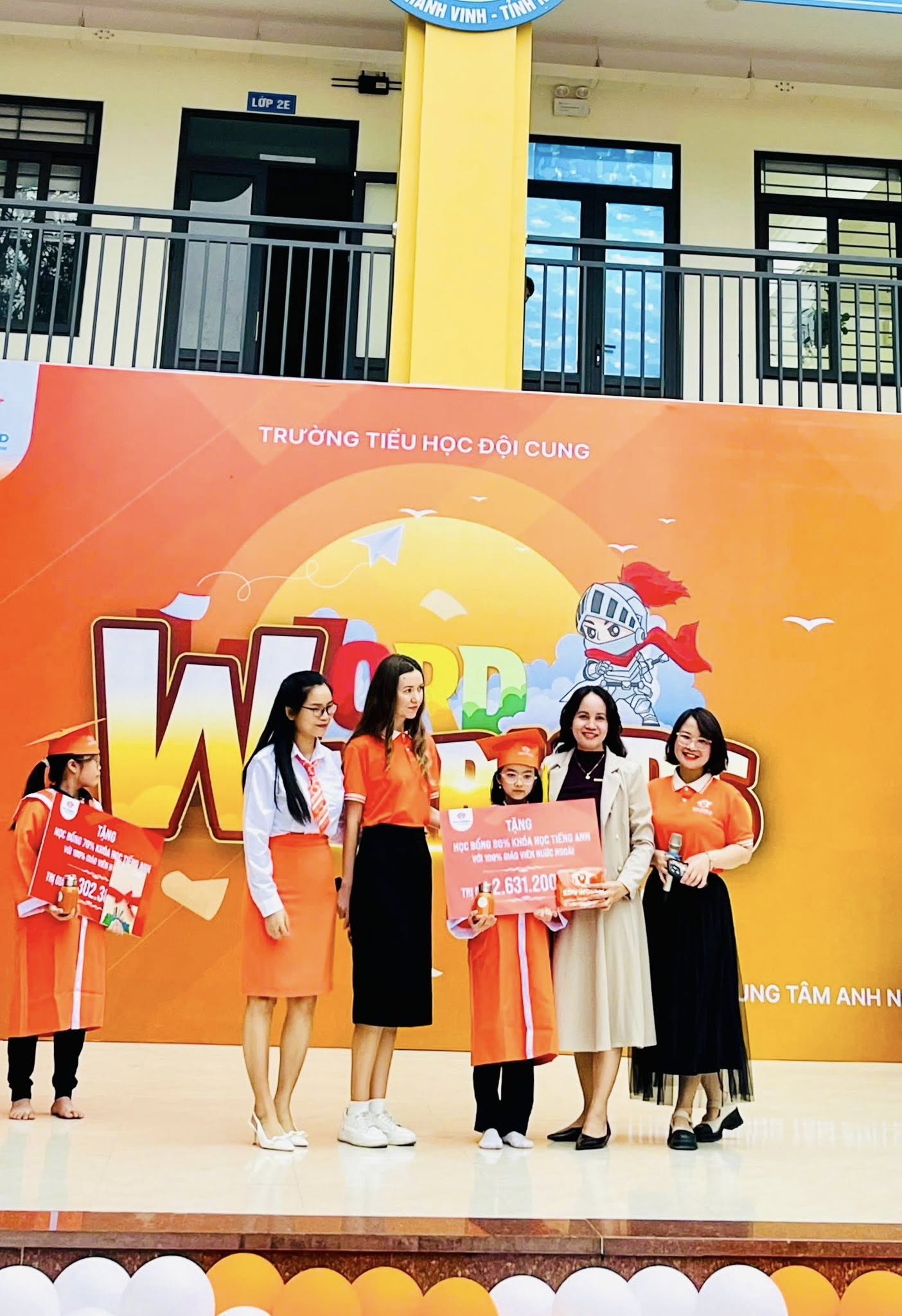 CÂU LẠC BỘ TIẾNG ANH THÁNG 12/2025