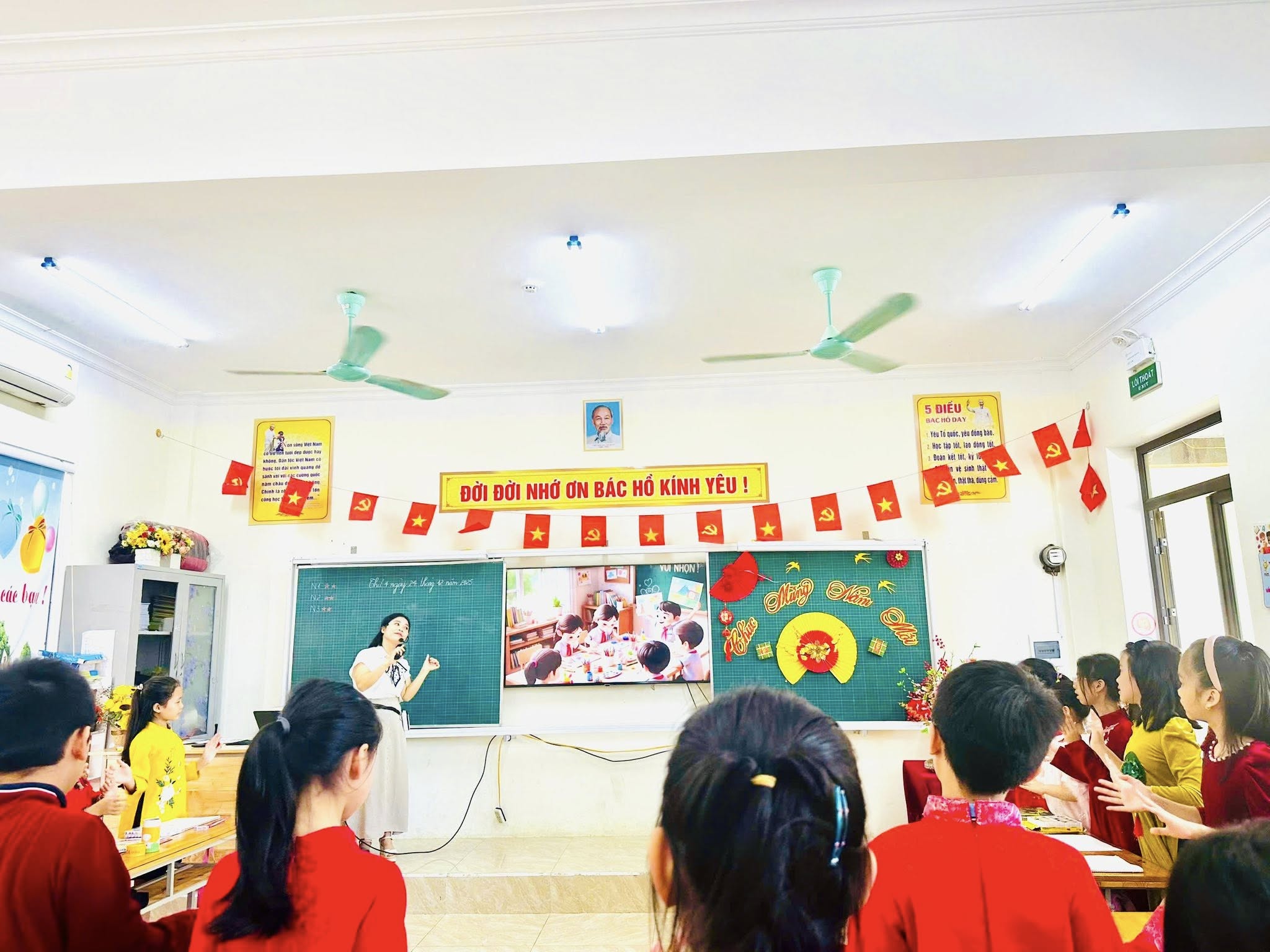 ĐỔI MỚI ĐỂ LAN TỎA CẢM HỨNG DẠY VÀ HỌC