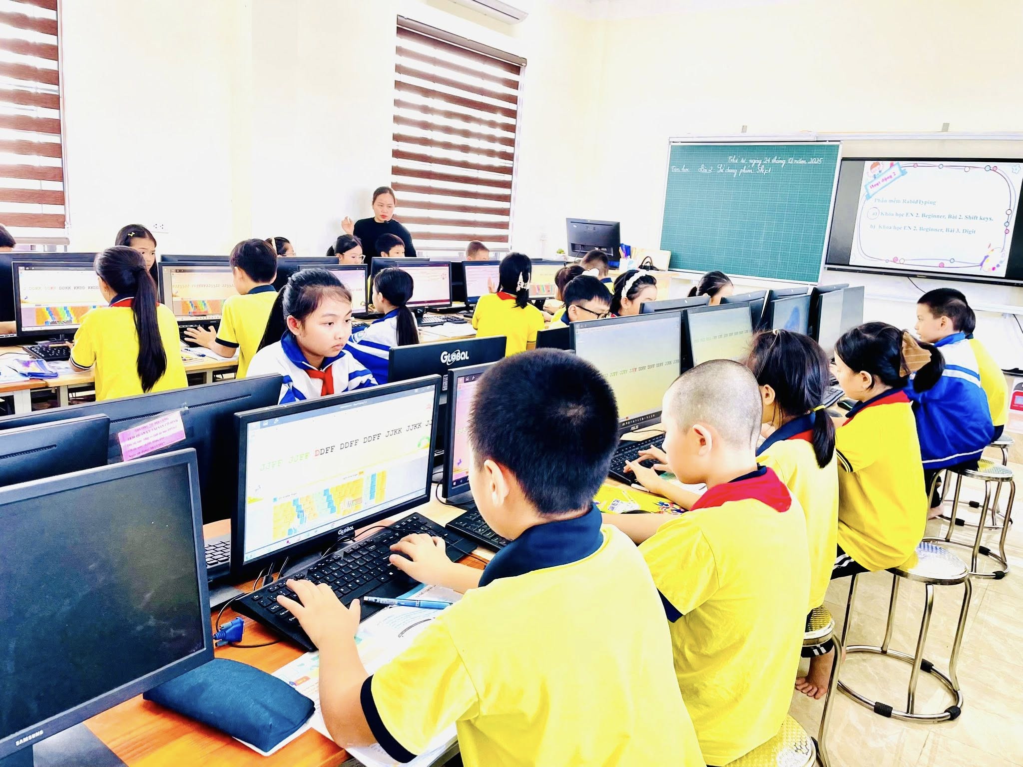 ĐỔI MỚI ĐỂ LAN TỎA CẢM HỨNG DẠY VÀ HỌC