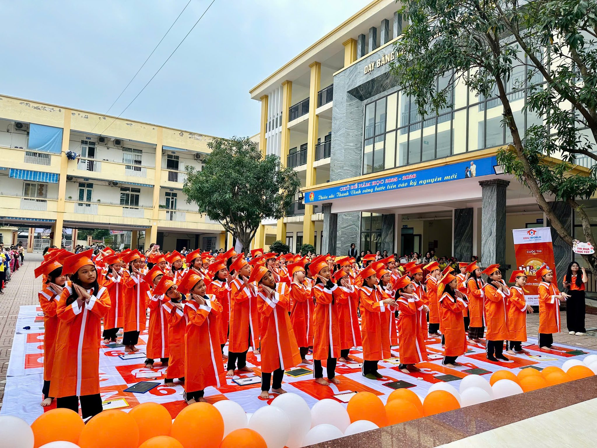 CÂU LẠC BỘ TIẾNG ANH THÁNG 12/2025