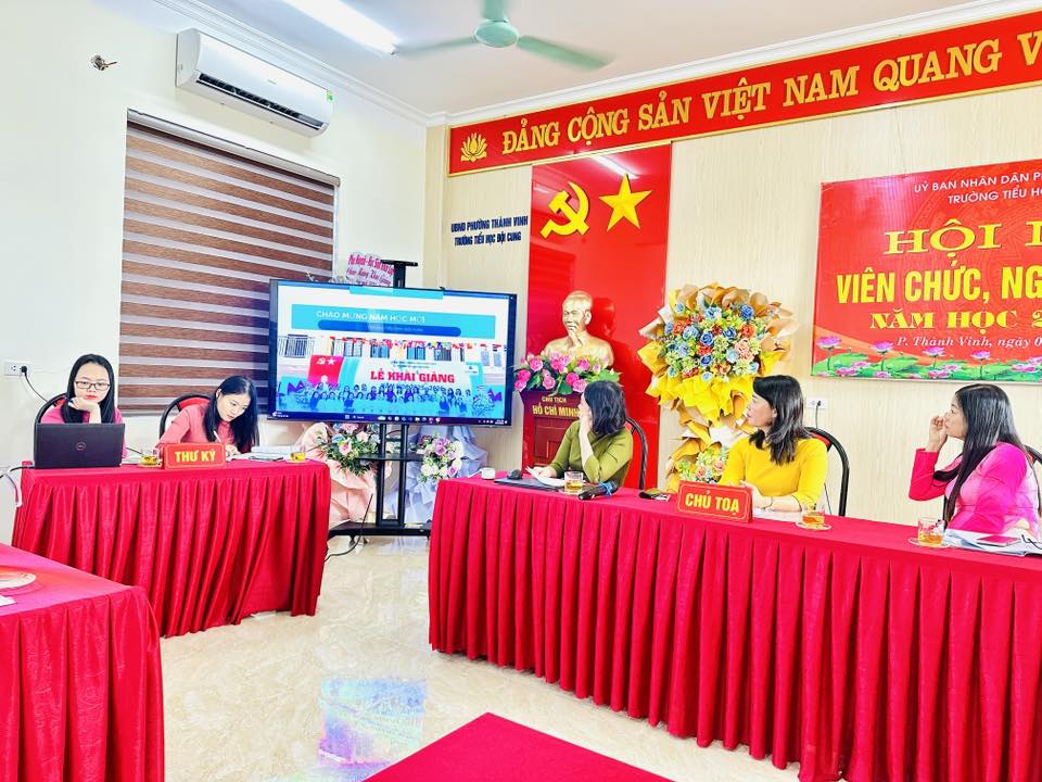 CHÚC MỪNG THÀNH CÔNG HỘI NGHỊ VIÊN CHỨC, NGƯỜI LAO ĐỘNG NĂM HỌC 2025–2026