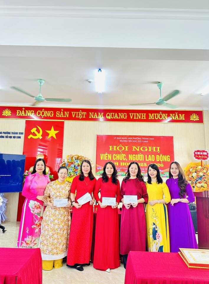 CHÚC MỪNG THÀNH CÔNG HỘI NGHỊ VIÊN CHỨC, NGƯỜI LAO ĐỘNG NĂM HỌC 2025–2026