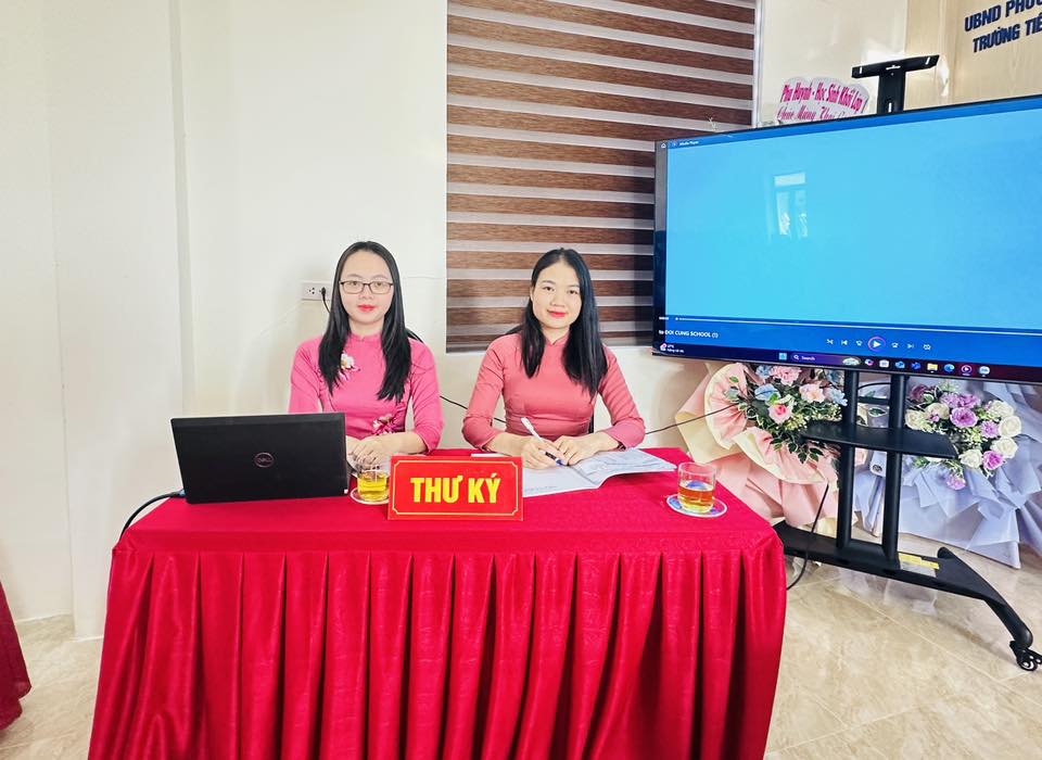 CHÚC MỪNG THÀNH CÔNG HỘI NGHỊ VIÊN CHỨC, NGƯỜI LAO ĐỘNG NĂM HỌC 2025–2026