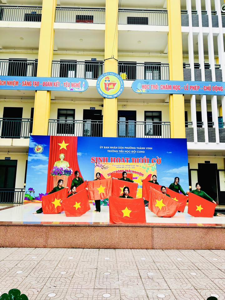 HOẠT ĐỘNG TRẢI NGHIỆM “ UỐNG NƯỚC NHỚ NGUỒN- GIÁO DỤC TRUYỀN THỐNG YÊU NƯỚC VÀ LÒNG BIẾT ƠN”