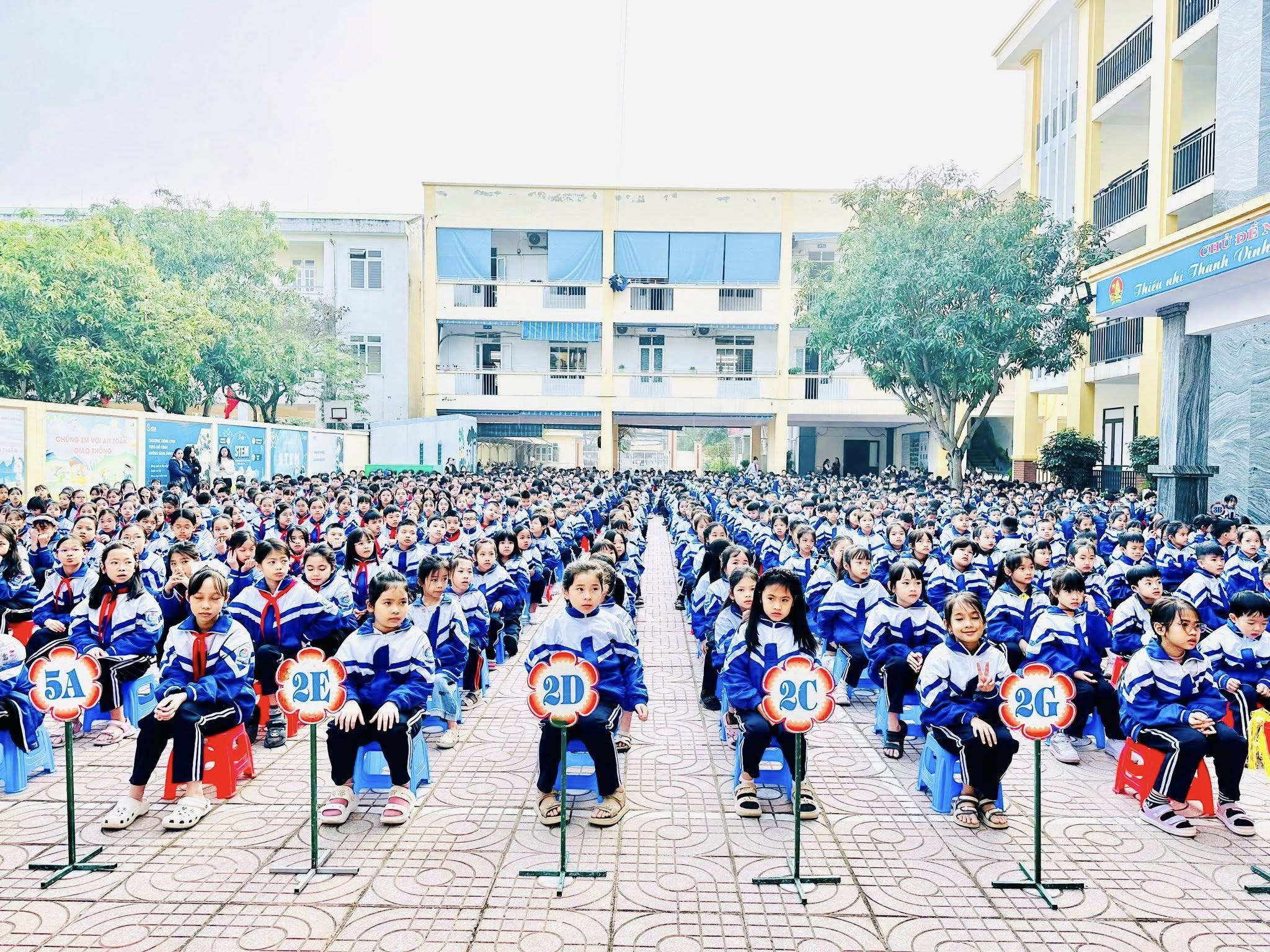 TIẾT SINH HOẠT DƯỚI CỜ ĐẶC BIỆT