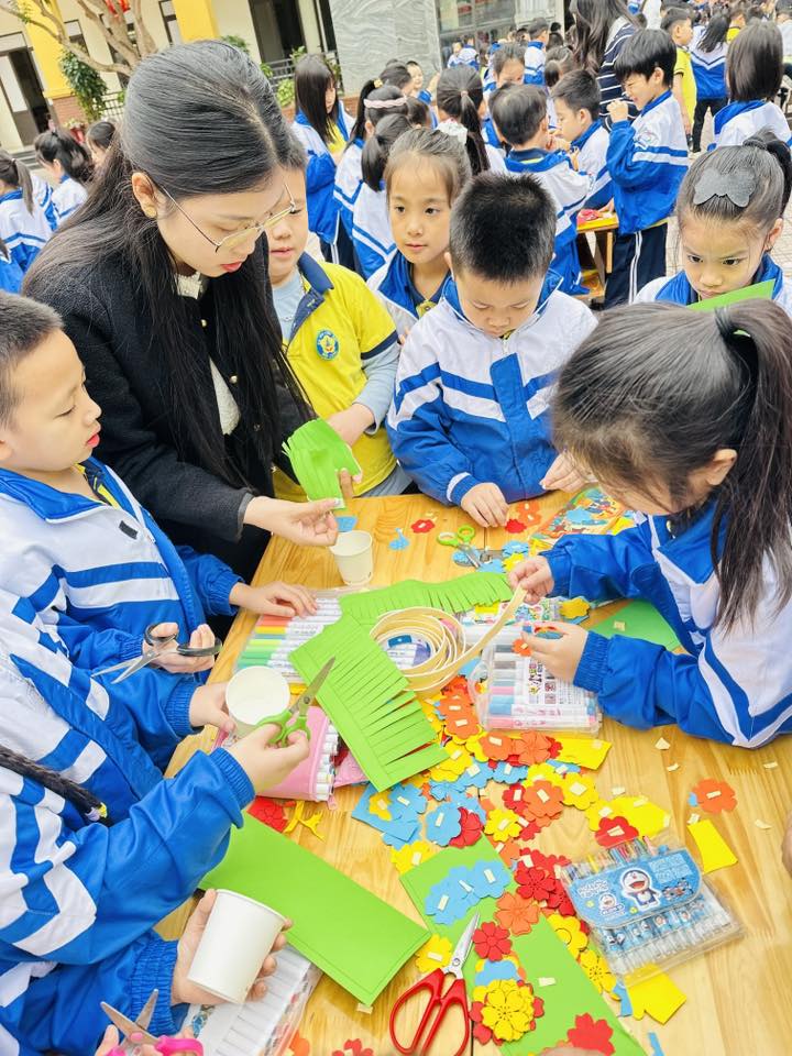 NGÀY HỘI STEM VỚI CHỦ ĐỂ “ CÔNG DÂN SỐ- THẾ GIỚI SỐ