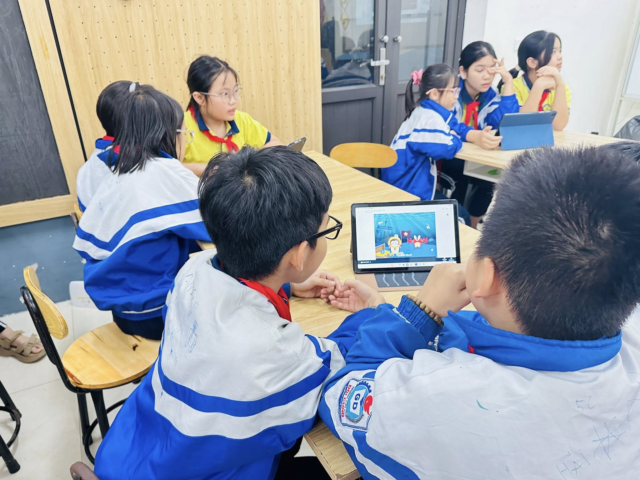 NGÀY HỘI STEM VỚI CHỦ ĐỂ “ CÔNG DÂN SỐ- THẾ GIỚI SỐ